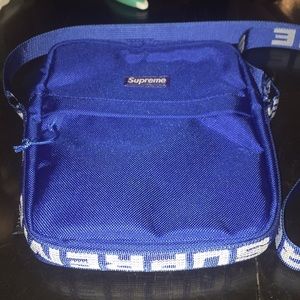 Supreme shoulder bag